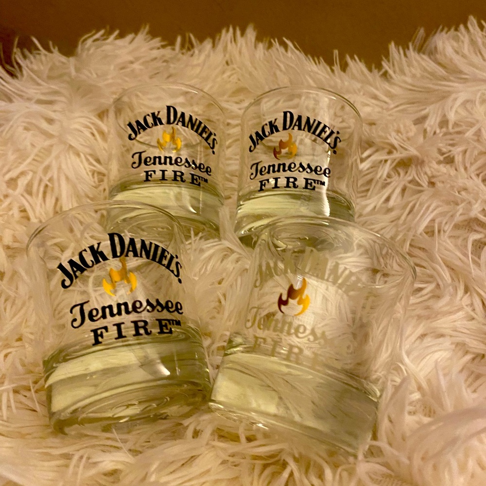 ***Set of 4*** Jack Daniel’s shot glasses